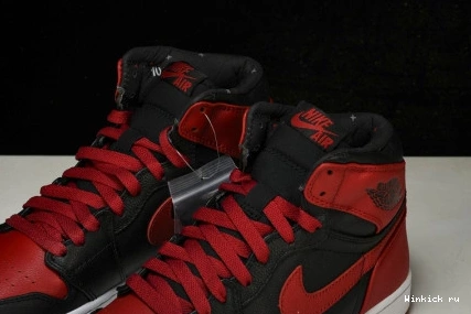 Jordan Retro Air 'Banned' 1 High 1003